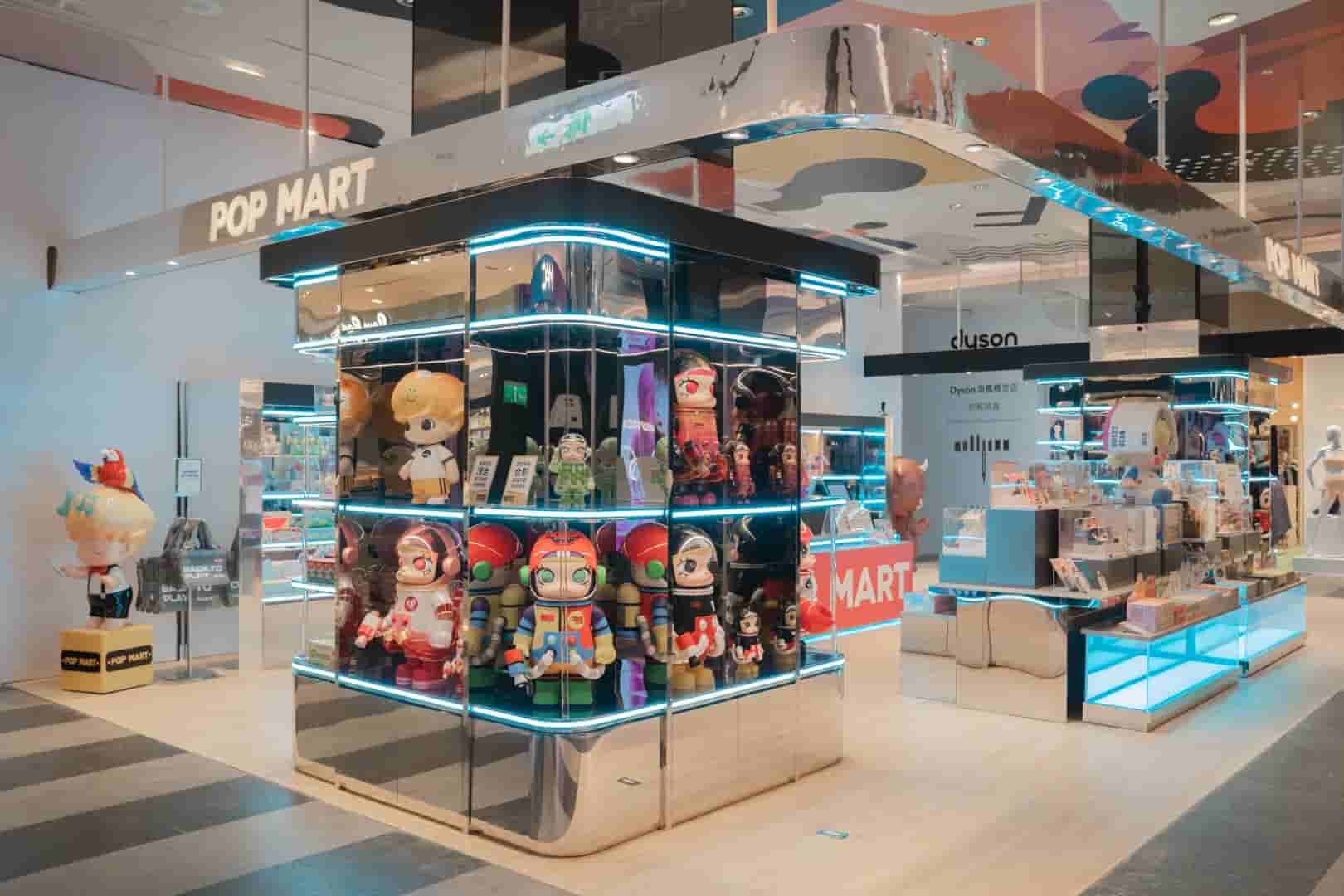 金屬潮流未來感POP MART泡泡瑪特台灣首店插旗信義區 超可愛攝影棚造景必朝聖！｜居家改造案例 - dHConcept 玩味空間
